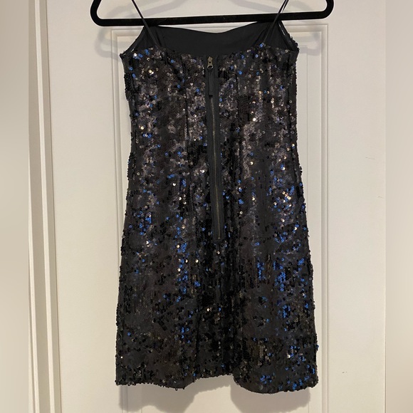 Strapless sequin dress - Picture 2 of 5